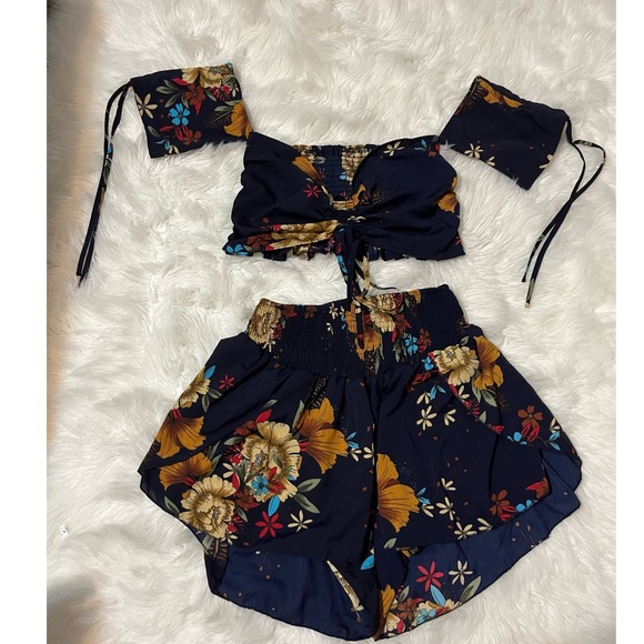Women's 2Piece Outfit Off Shoulder Floral Smocked Drawstring&Crop Top&Shorts Set - Picture 8 of 8